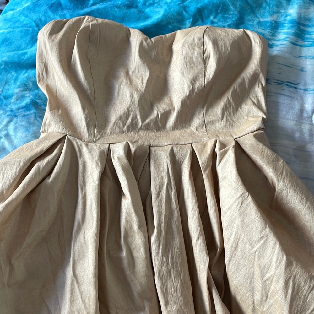 Cream / light pink dress